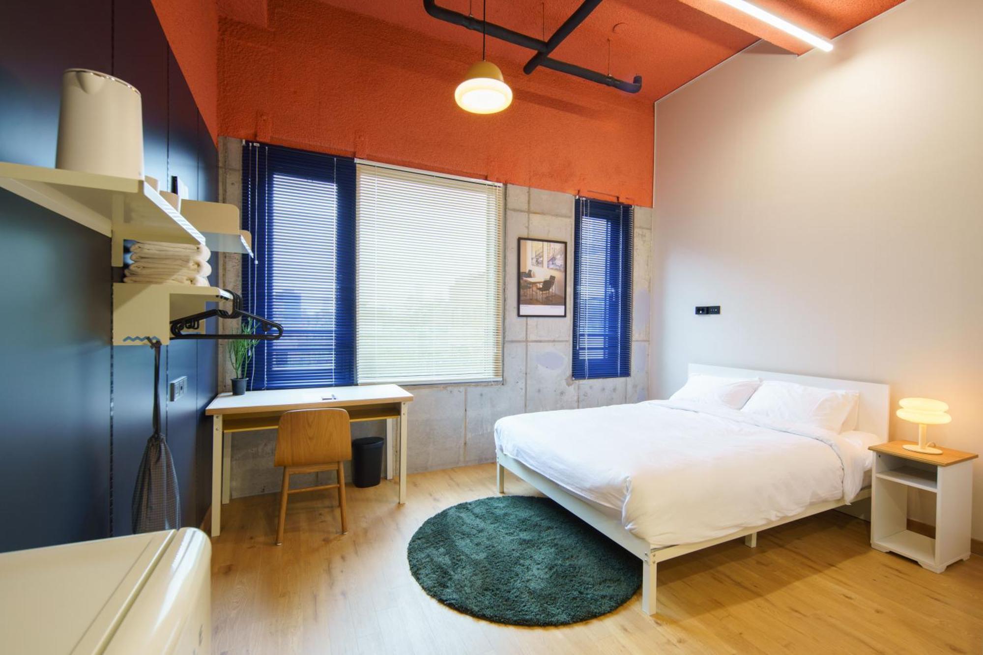 Local Stitch Creator Town Seogyo Hotel โซล ภายนอก รูปภาพ