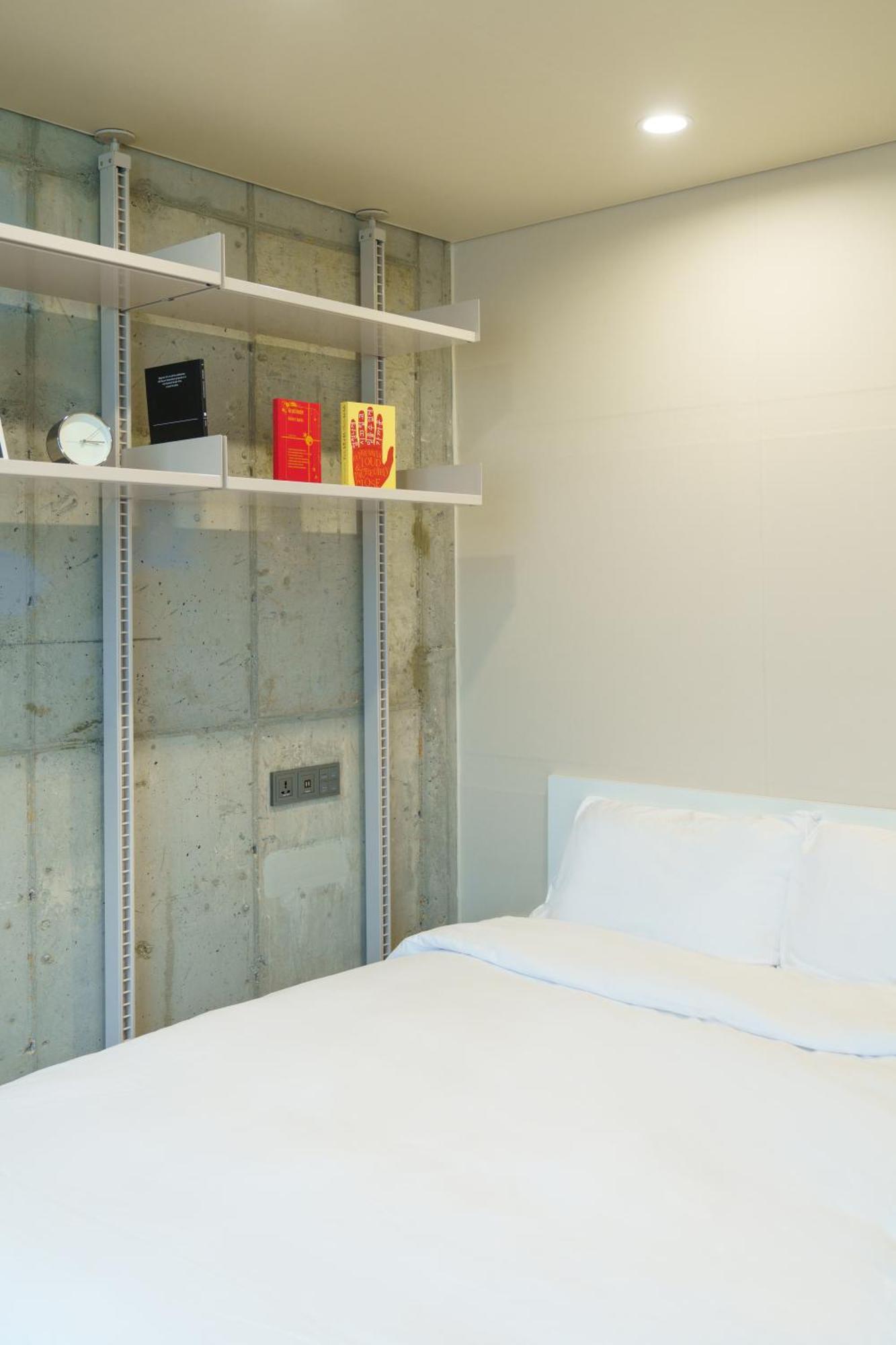 Local Stitch Creator Town Seogyo Hotel โซล ภายนอก รูปภาพ